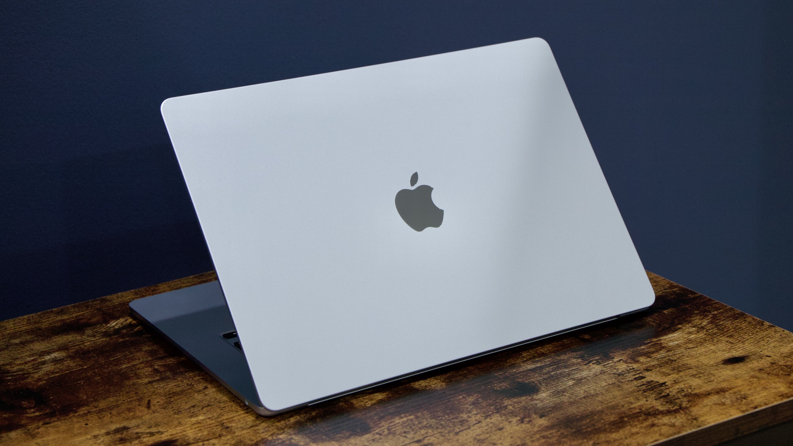 MacBook-Air-M4-–-Best-Overall