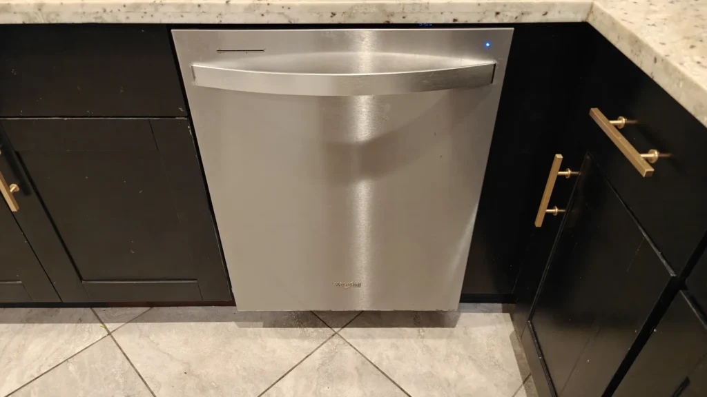 Whirlpool 24 Stainless Steel AI Dishwasher